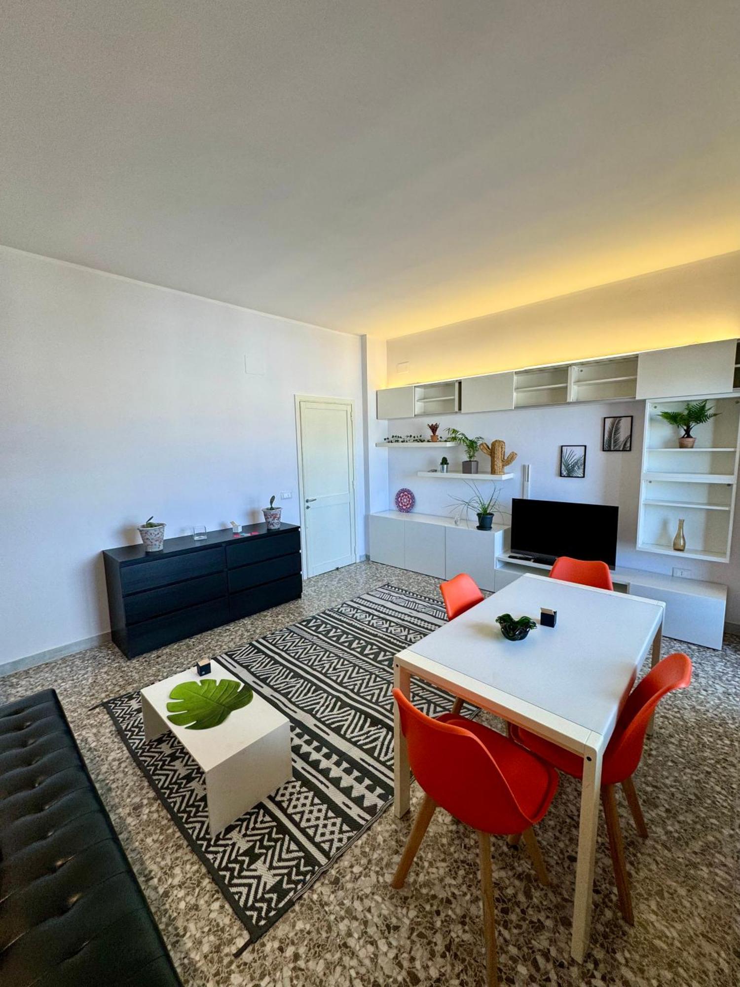 Apartment 4 Balconi House- Moderno A Lecce