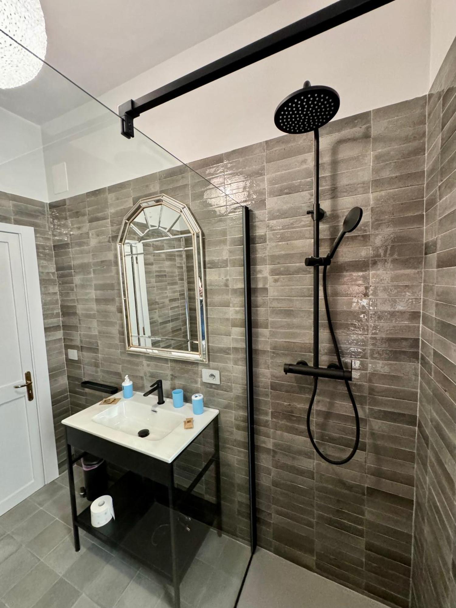 4 Balconi House- Moderno A * Lecce