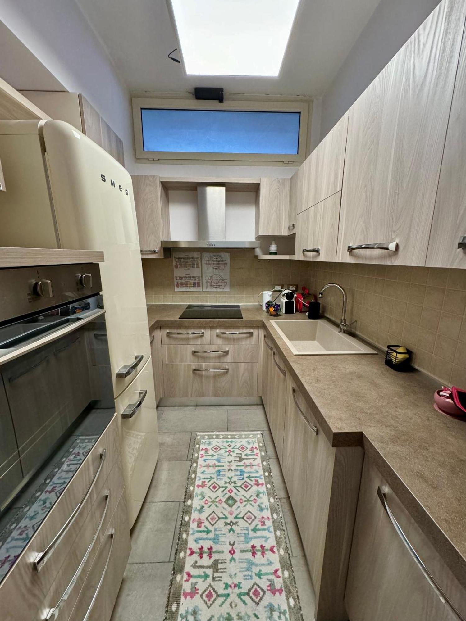 4 Balconi House- Moderno A Apartment